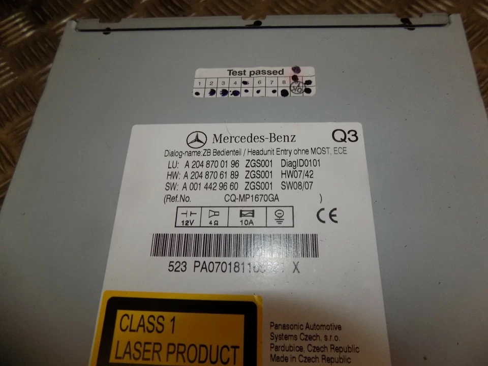 Mercedes W204 C180  Bedienteil Radio MP3 Autoradio Player A2048700196 - Bild 4 von 4