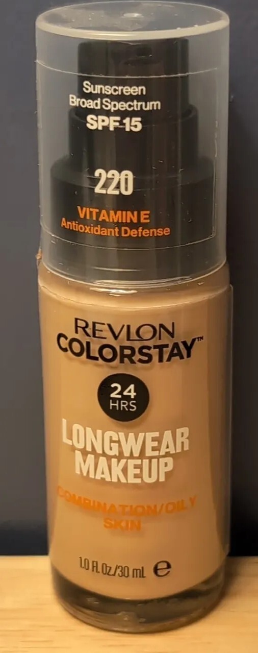 Revlon Colorstay Foundation 24h – 110 Ivory 30ml Für Normale Bis Trockene Haut