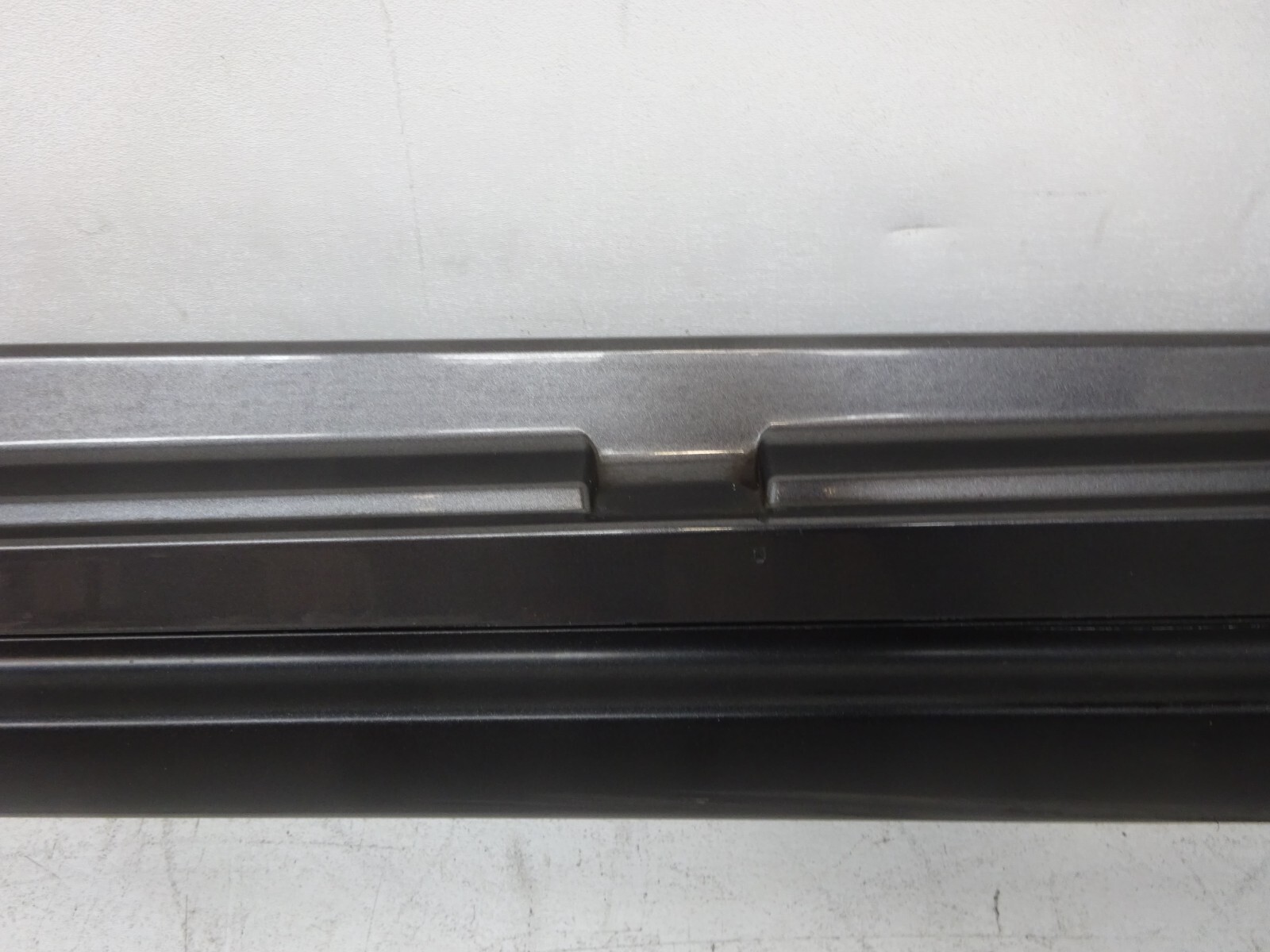 2014-2017 Maserati Ghibli Left Rocker Skirt Molding Trim Panel Gray OEM DE240259