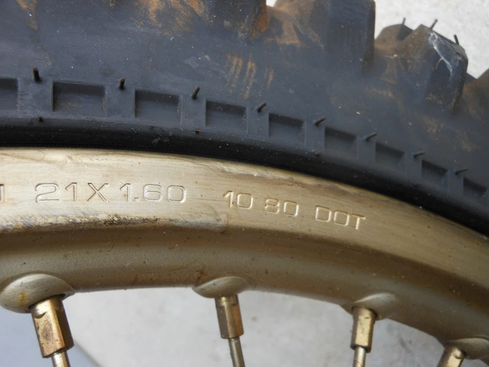 Llanta delantera despegue Honda 1981 CR250R CR450R CR250 CR450 R DID IRC Foto 3 de 4