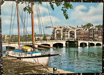 ALTE AK  AMSTERDAM /MAGERE BRÜCKE ÜBER DIE AMSTEL / NIEDERLANDE /70-ER (?). 252