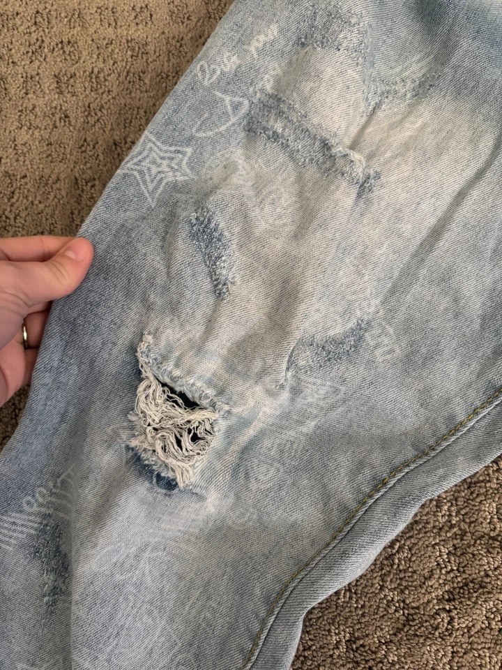 Amiri Jeans Men’s Size 38 Light Wash Distressed Graffiti Denim Jeans - Image 2 of 4