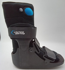 United Ortho USA14115 Short Air Cam Walker Fracture Boot Medium Black