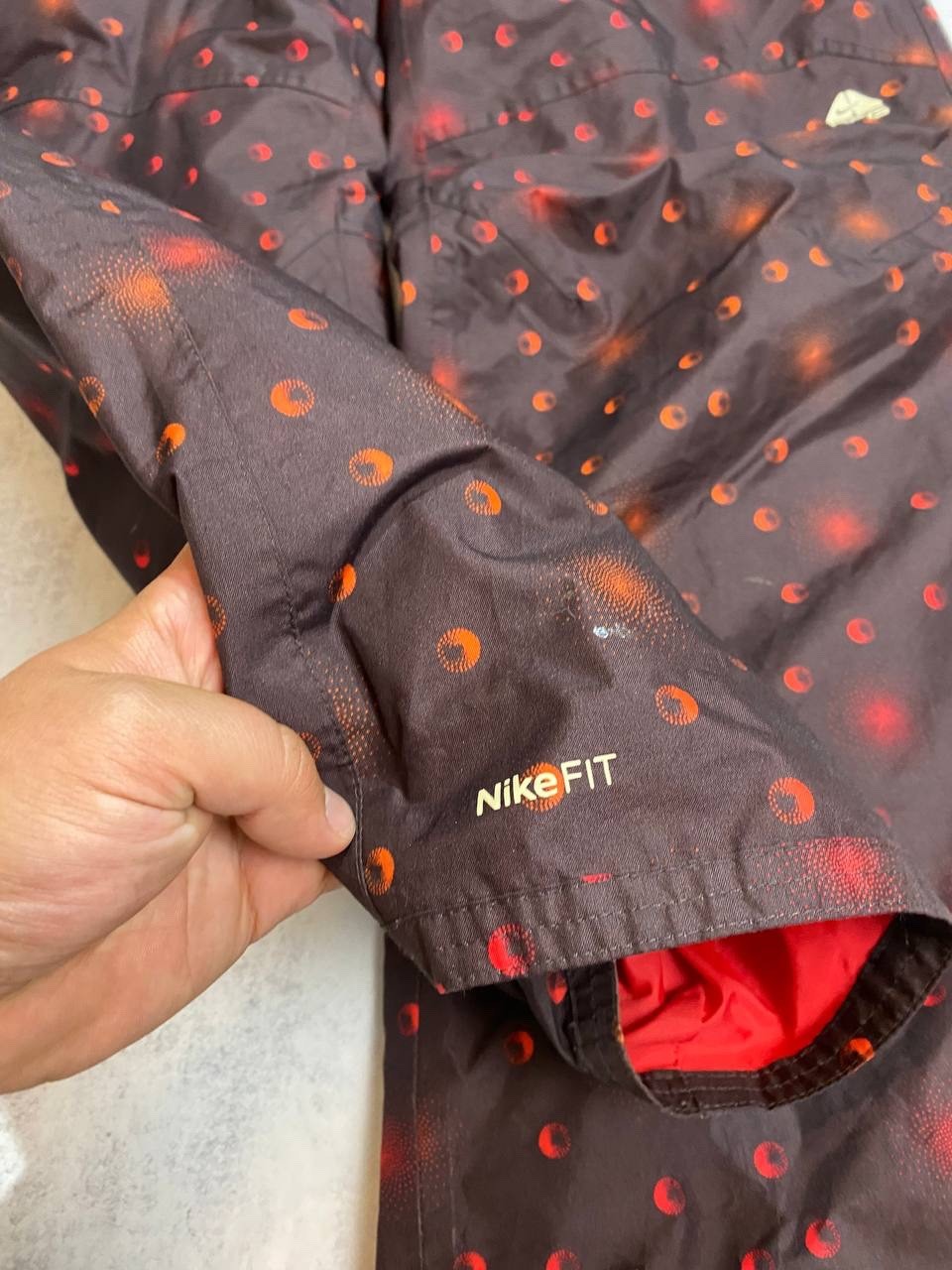 Nike ACG rare woman membrana pants in size S image 4