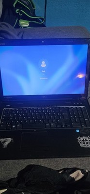 Dell Inspiron N7110 17,3'' Laptop, Intel I7, NVIDIA Grafikkarte, 8GB RAM 128 Ssd
