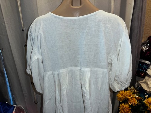 VINTAGE OAXACAN TOP ~ Off White Embroidered Mexican Peasant Hippie Blouse Size M - Picture 9 of 12