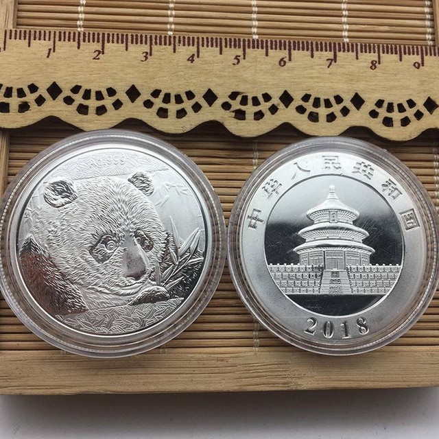 China Commemorative Panda Silver 2018 Souvenir Collection Coin Round Gift 40mm