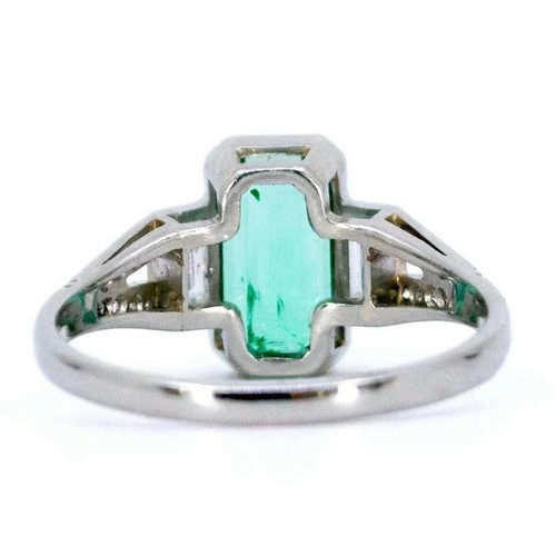 Anillo de fiesta estilo Art Deco creado en laboratorio diamante verde esmeralda oro blanco 14K FN - Imagen 3 de 8