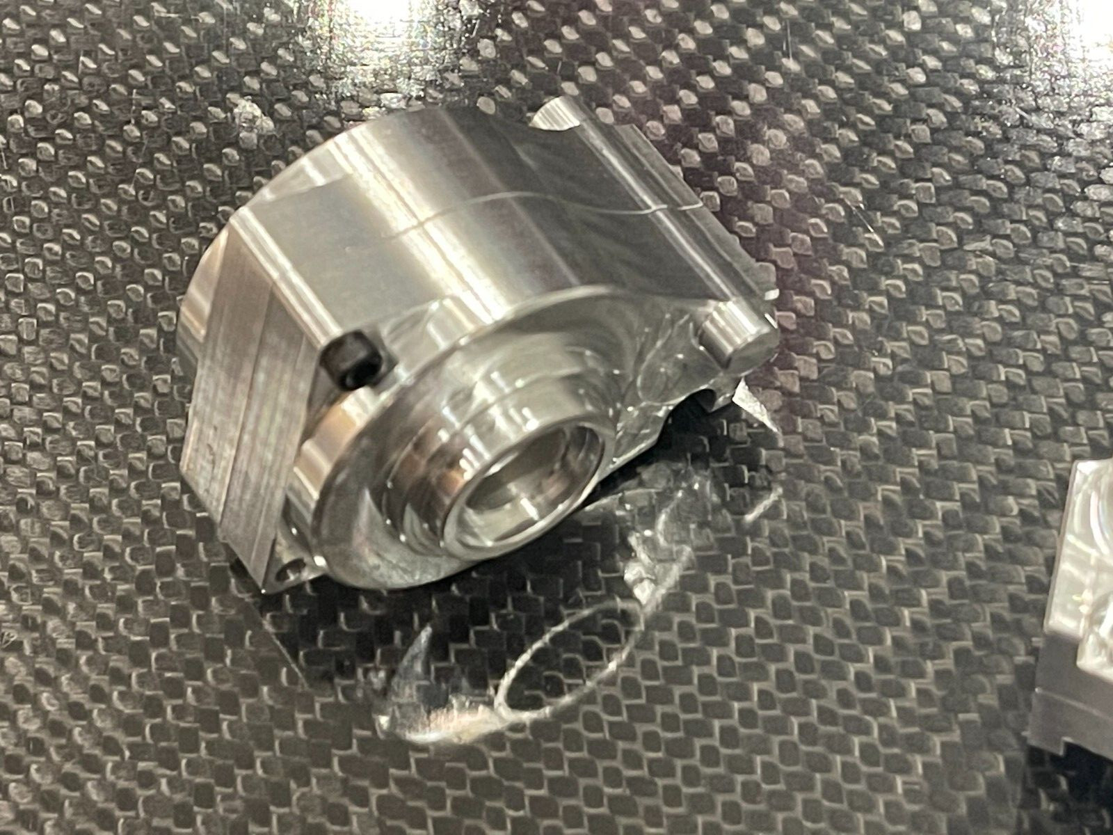 Aluminum Differential / Gear box F&R for Traxxas E-Maxx T-Maxx SuperMaxx GA