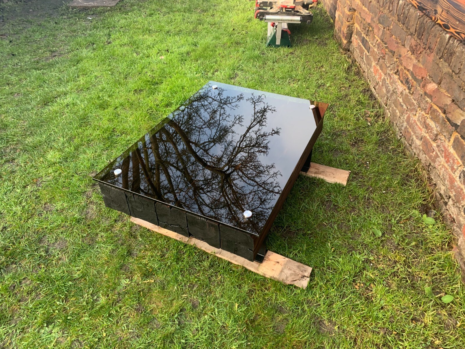 Picture 4 of 5