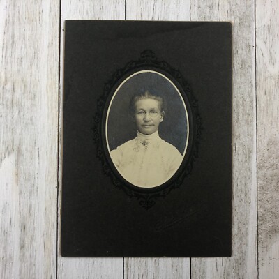 Wellington,OH Antique Victorian Cabinet Photo Beautiful Woman LUCY LARABEE ROSS