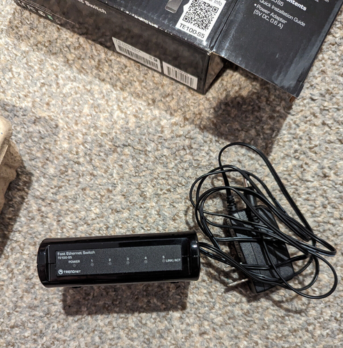 TRENDnet 5-Port 10/100 Mbps GREENnet Switch TE100-S5/A - Picture 9 of 12