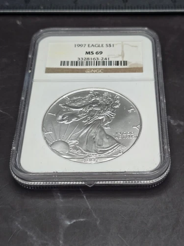 1997 American Silver Eagle NGC MS69 !!
