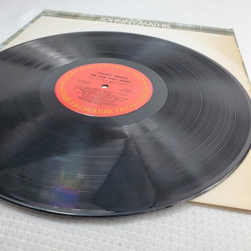 JOHNNY MATHIS Me And Mrs. Jones 1973 Vinyl Record Columbia KC 32114 - Picture 7 of 12