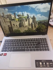 Acer Aspire 3 - 15.6" Touchscreen Laptop AMD Ryzen 5 7520U  16GB 512gb Good