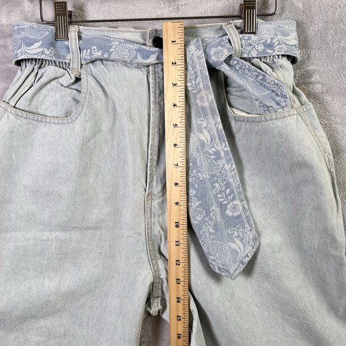 Gloria Vanderbilt Vintage Deadstock Denim Shorts Size 10 Light Wash Belted 90s - Picture 11 of 19