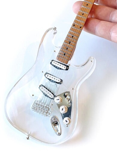 アクリル ストラト Axe Heaven Fender Stratocaster Signature Clear Acrylic Mini Guitar