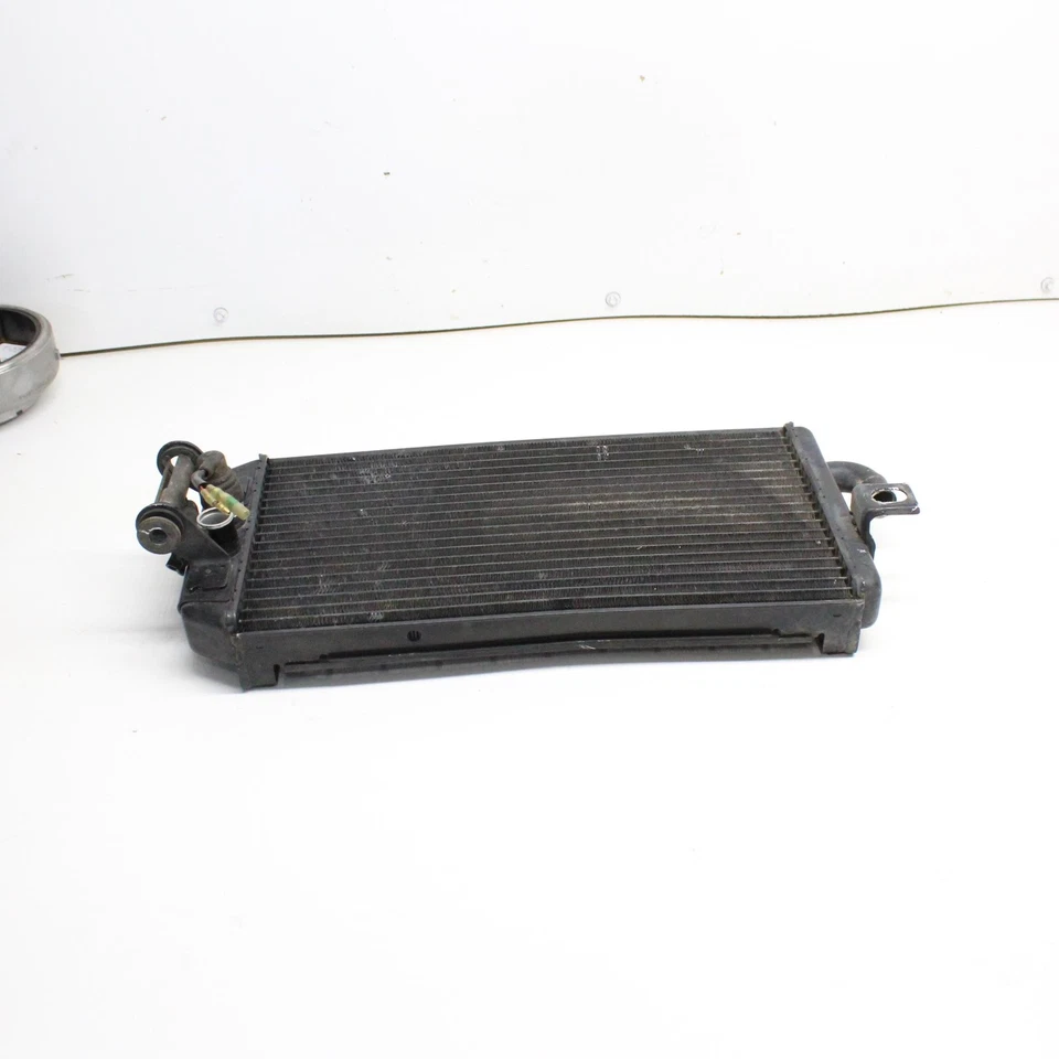 92-04 suzuki intruder 800 Radiator 17710-39A00 - Image 2 of 4