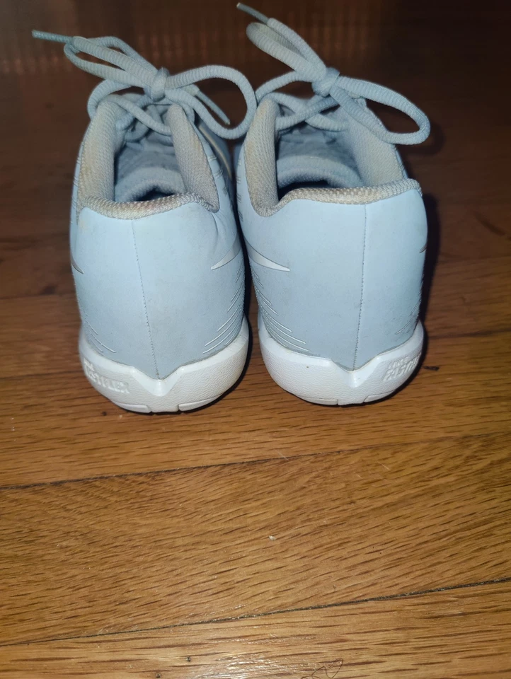 Grey 4y Nike Fast Flex Softball Cleats Youth Girls - Image 4 of 4