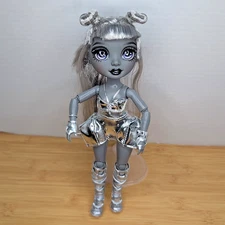 Rainbow High Shadow High Luna Madison Articulated Fashion Doll
