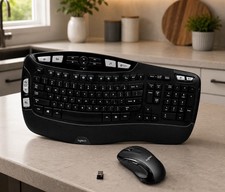Logitech MK550 Wireless Wave Combo K350 Keybo...