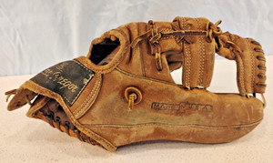 Vintage Willie Mays USA Macgregor G112 RHT 11" Leather Baseball Glove
