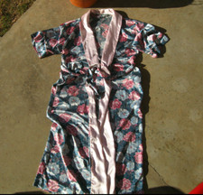 Christian Dior Vtg. Large Ladies Floral Long Silky Robe w/side pockets  tie