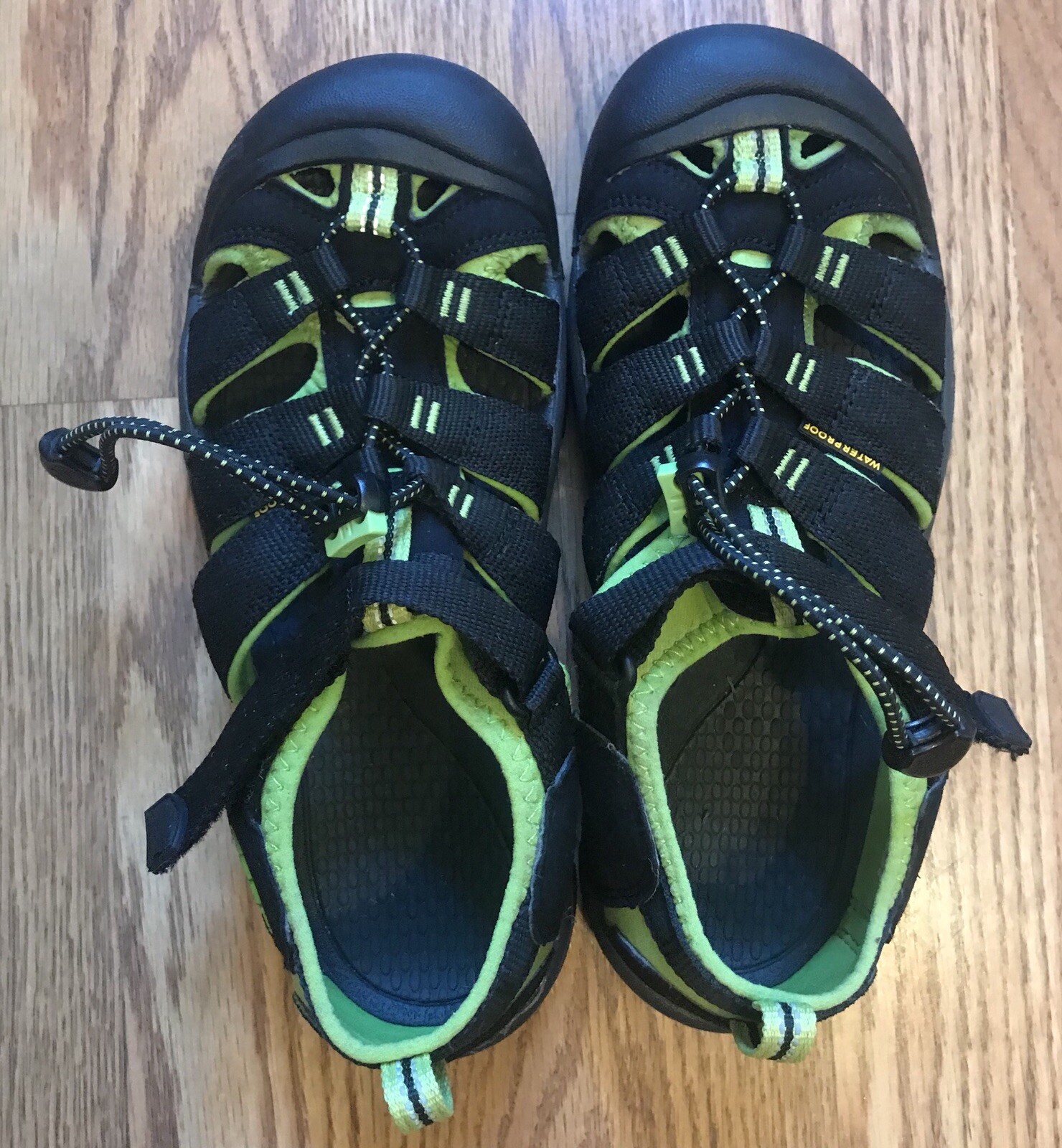 KEEN Sandali Impermeabili Donna Taglia 5 Nero e Verde Outdoor