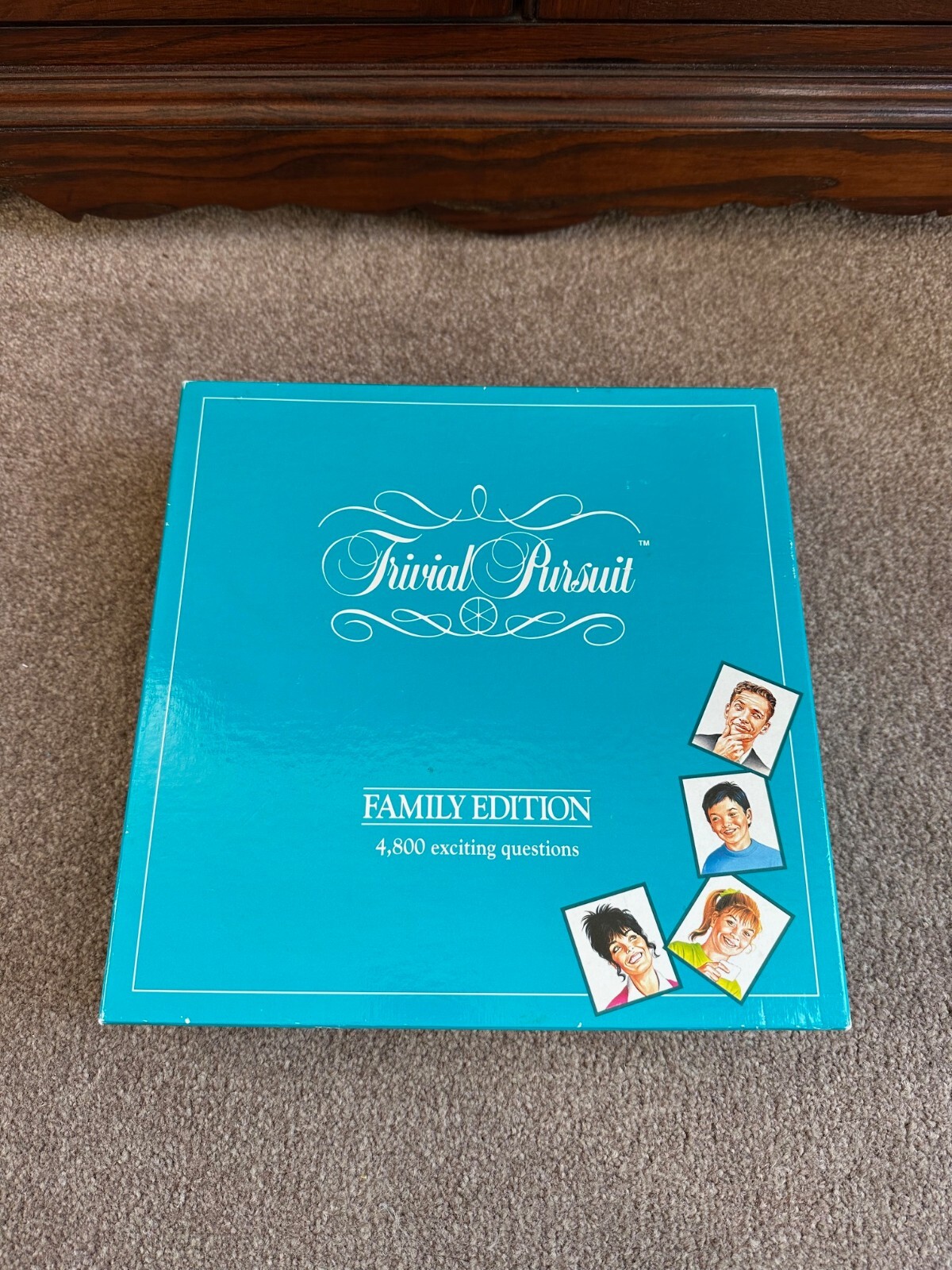 Vintage 1992 Trivial Pursuit family edition Board Game Complete