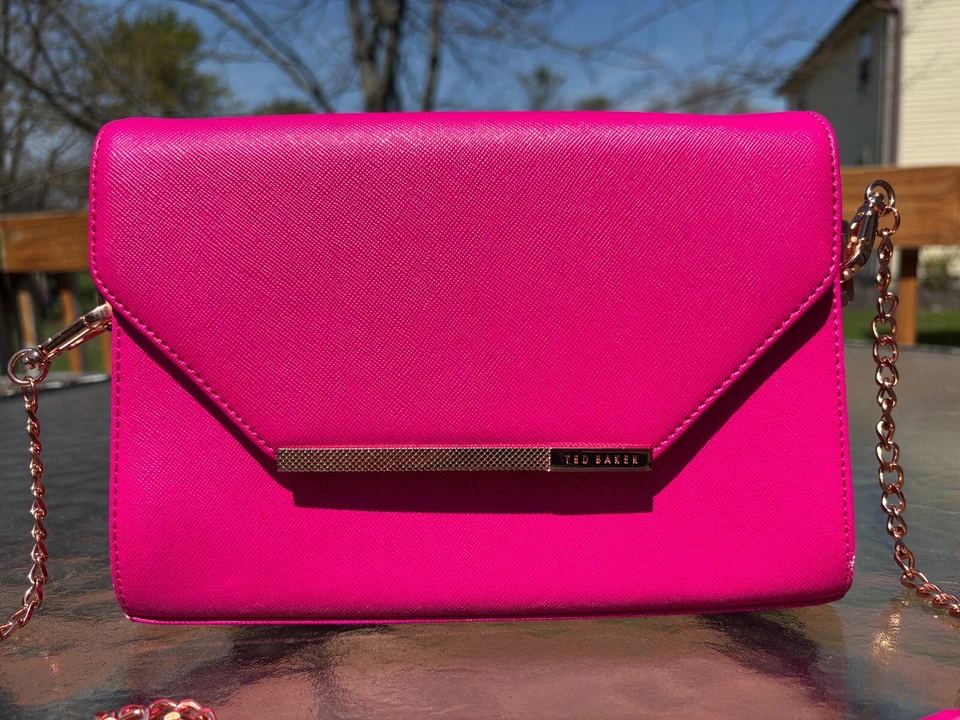 Bandolera Ted Baker Barra Texturizada Cuero Sintético Rosa 9" Foto 2 de 4