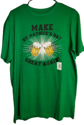 Green Short Sleeve Make St. Patrick's Day Great Again  T-Shirt Size M