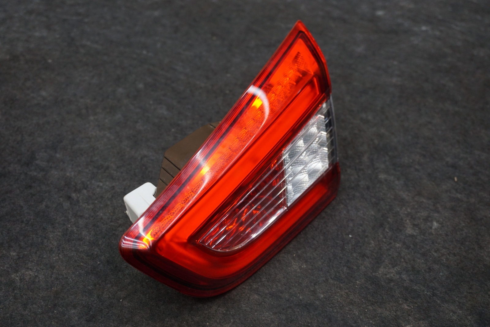 Rear Right Passenger Inner Tail Light Lamp 670004663 Maserati Ghibli M157 14-17+