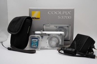 [Very Good] Nikon Coolpix S3700 Silver 20MP 8x Zoom - Tested- 2gb SD CARD