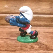 Australian Football Smurf 2” Figurine Vintage Figure 1981 Hong Kong Peyo