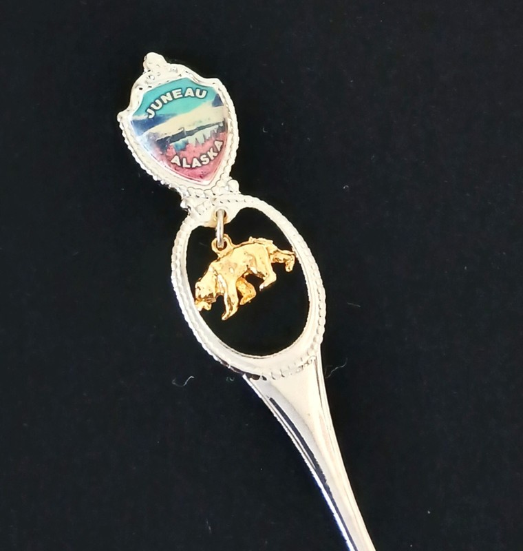 Vintage Juneau Alaska Collectible Souvenir Spoon Dangling Bear Charm 9.7g 11.2cm