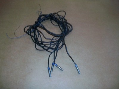 4pc Telemecanique Sensor XS1L06PA340 12-24vdc USED