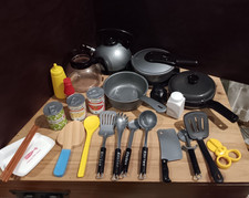 29 Piece Lot of Kids Pretend Play Kitchen Playware Pots Pans