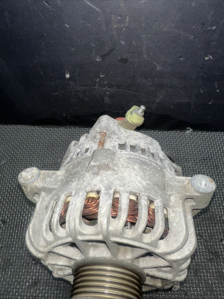 2006 Ford Expedition V8 Alternator 110 Amp (gas) No - Image 2 of 4