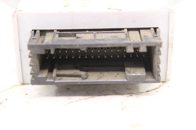 Used Tire Pressure Monitoring System (TPMS) Control Mod fits: 2006 Audi A6 Suspe - Image 3 of 4