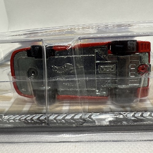 Hot Wheels Auto Milestones Ferrari F40 - Picture 9 of 10