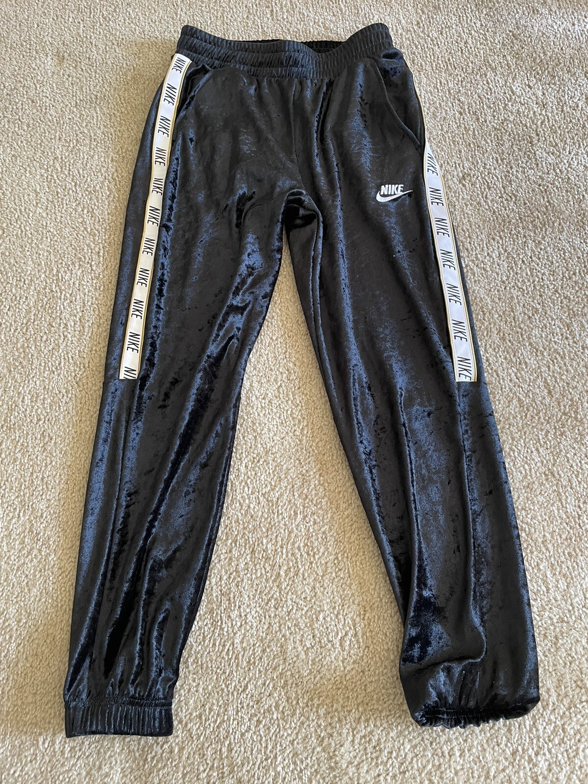 Picture 1 of 4