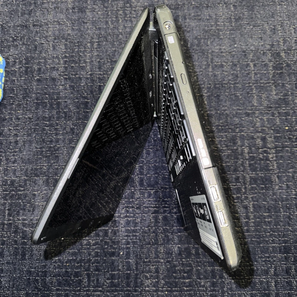 Acer Aspire 15 Touch 571p-30qr i3 5005u 2GHZ 4GB Ram 500GB HD Win 10 Sin Cargador Foto 4 de 4