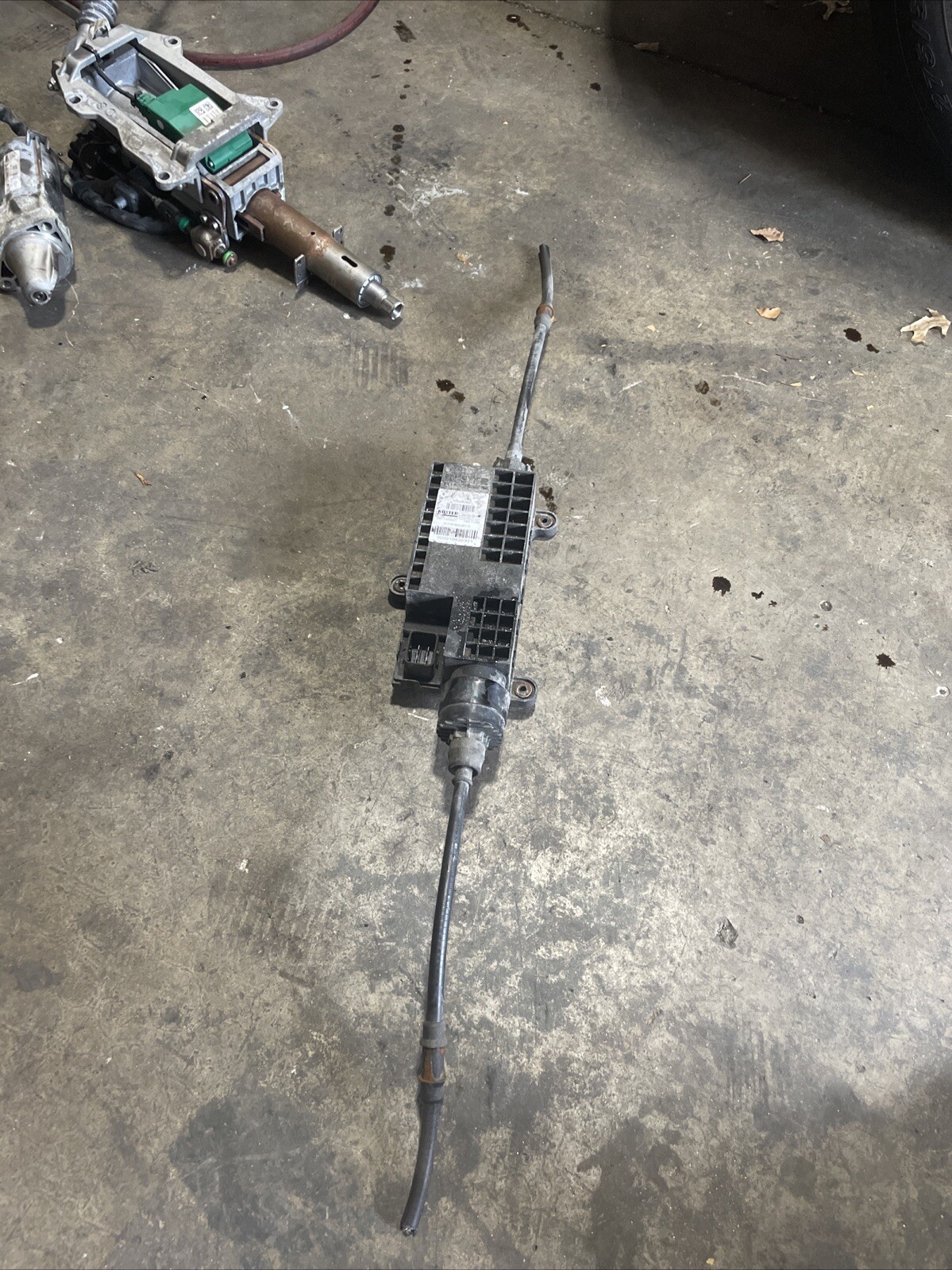 Maserati Ghibli Parking brake actuator P/N 670030887