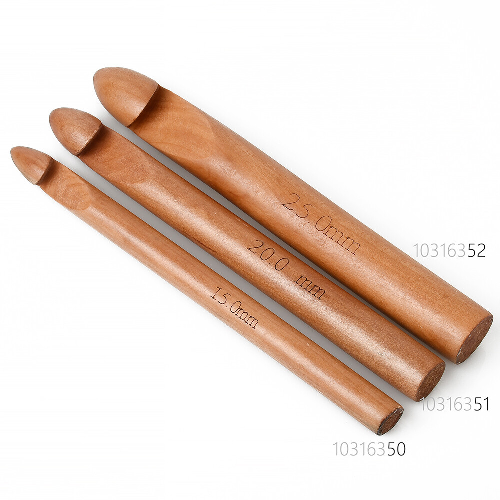 Three size Giant Knitting Needles 20CM Big Wooden Crochet Hook 1pcs 103163