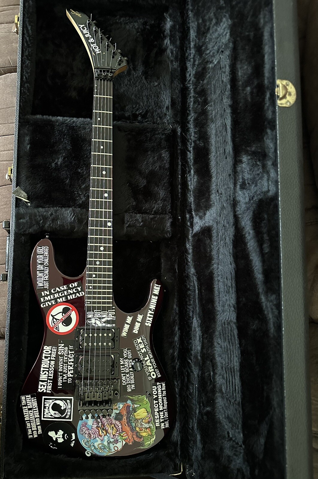 198789 American Kramer Vivian Campbell Signature Nightswan Guitar