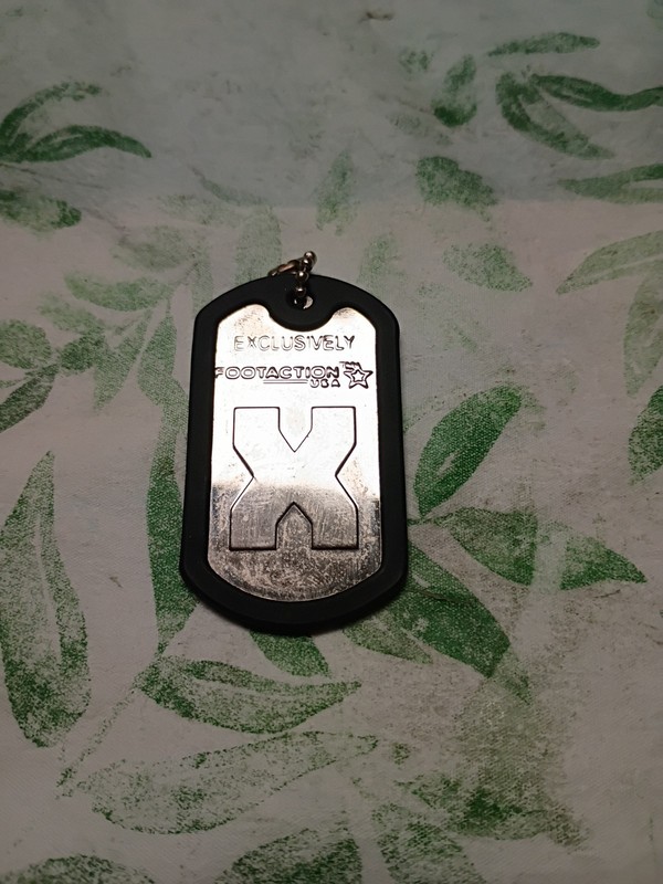 FOOTACTION U. S. A. " X  KEYCHAIN / HANG TAG" 1990'S ERA COLLECTIBLE DOG TAG