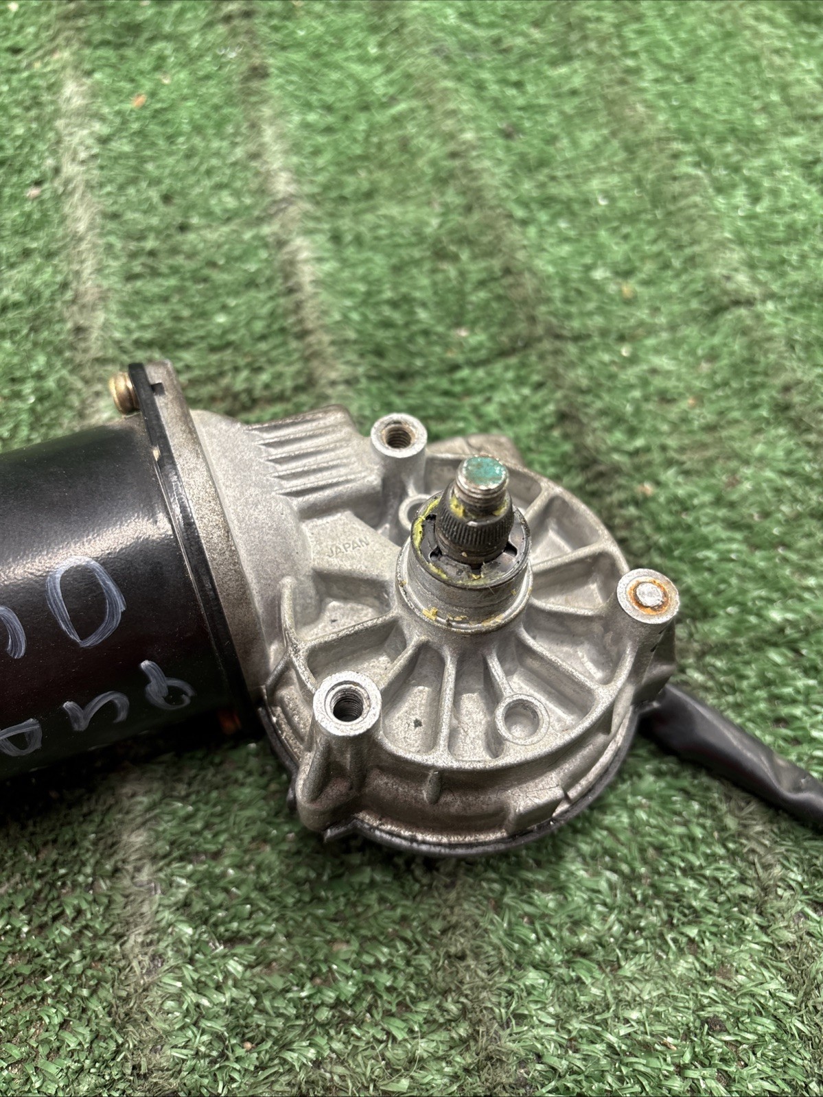 03-13 Maserati Quattroporte M139 Windshield Wiper Motor OEM 68468000