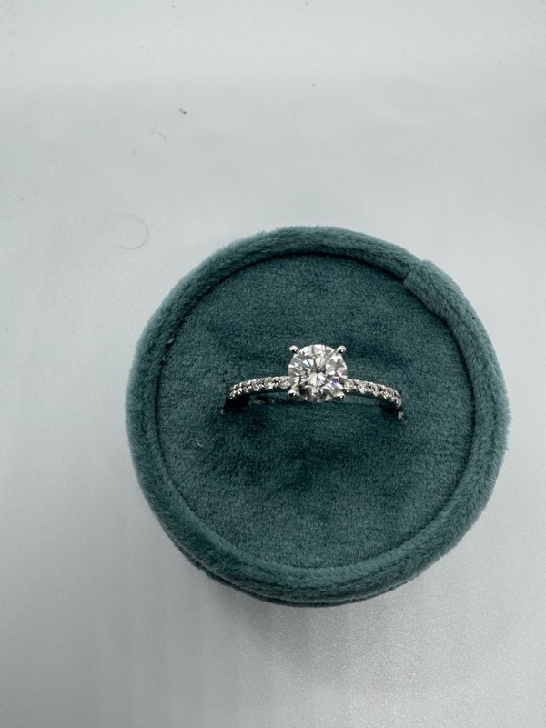 14K White Gold Round Diamond Solitaire w/ Accents Engagement Ring, Sz 7 0.75ctw