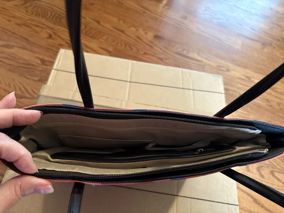 Mia K. Collection checkered tote bag with a bow accent & gold-tone hardware New - Image 3 of 3