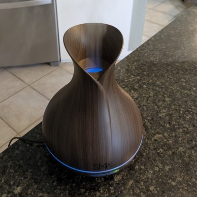 Smart WiFi Essential Oil Diffuser & 6-Piece Pure Aroma Oil Set-Wood Grain Finish